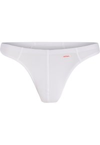 Vitt stringtrosor med en slät textur, med en låg midja och en diskret röd logotyp framtill. Minimalistisk stil.