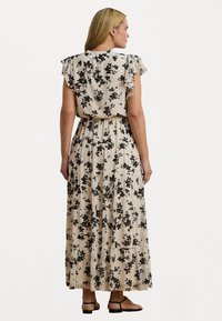 Lauren Ralph Lauren Woman POLYESTER CRINKLE DRESS - Dienas kleita - cream/black