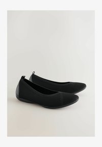 Nem kiválasztott, new black