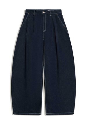 Dunkelblaue, weit geschnittene Jeanshose mit hoher Taille, Falten, vorderem Knopf, Reißverschluss und schrägen Vordertaschen mit sichtbaren Nähten.