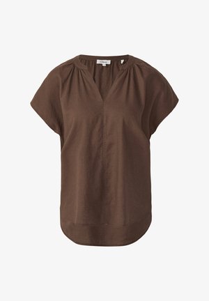 Bruine, korte mouwen blouse van lichtgewicht stof. Heeft een V-halslijn en subtiele plooien bij de schouders, met een gebogen zoom.