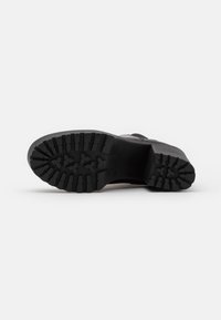 Even&Odd Wide Fit Botines bajos - black
