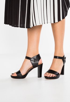 Pier One Sandály na vysokém podpatku - black