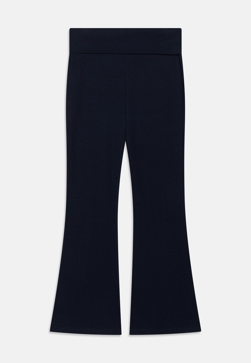 Pantalon pour femmes en tissu côtelé noir avec une large ceinture élastique et des jambes légèrement évasées sur un fond uni.