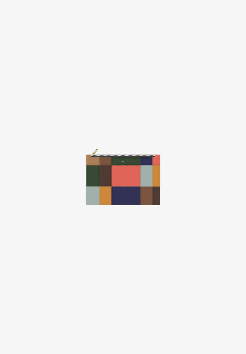 Pochette zippée de différentes couleurs, présentant un design en patchwork avec des carrés en cuir rouge, vert, bleu, beige et marron. Fini texturé.