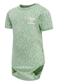 Bodysuit vert clair à manches courtes avec un motif de lignes verticales vert foncé et un logo "hummel" blanc sur la poitrine. Fermeture à pression au bas.