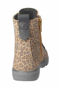 Stivaletti per bambini con stampa leopardata, linguetta nera sul retro, zip laterale e suola grigia testurizzata.