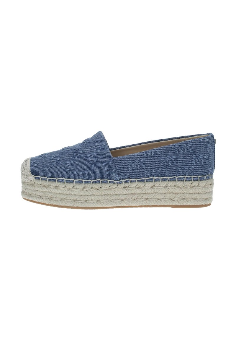 Alpargatas de denim de tipo slip-on con parte superior texturizada, media suela de yute natural y suela exterior de goma de color claro. Punta redondeada y forro suave.