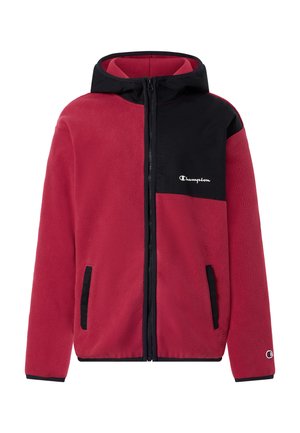 Rote und schwarze Fleecejacke mit Reißverschluss und Kapuze, zwei Fronttaschen und weißem Champion-Logo auf Brust und Ärmelbündchen.