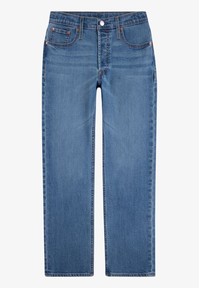 Jean denim bleu à coupe droite avec fermeture frontale par bouton et zip, cinq poches et détails de rivets en cuivre sur fond blanc.