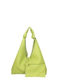 Groene leren handtas met een geplooid ontwerp en geknoopte banden. Voorzien van een ritsvak met een geperst logo. Gladde textuur en hoekige vorm.