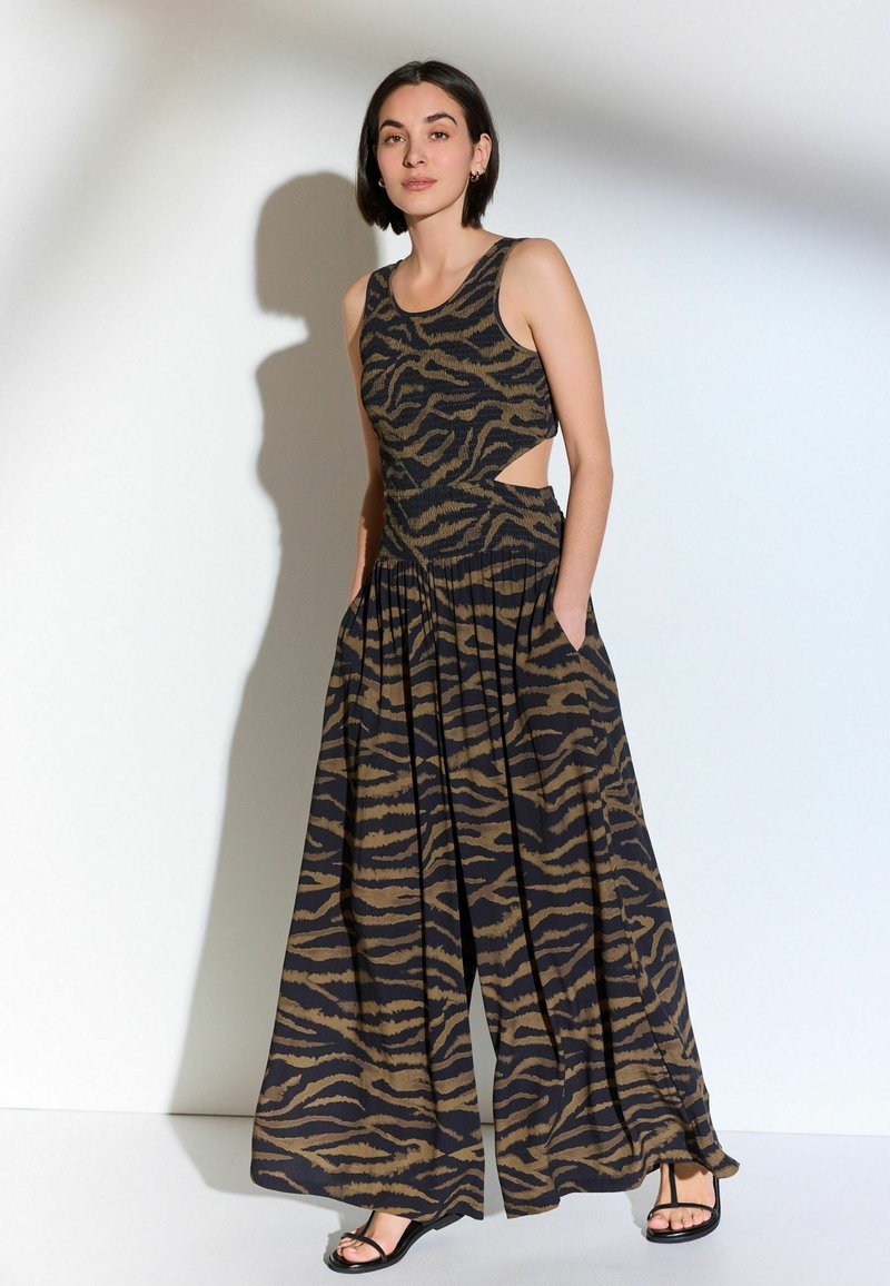 Next Haalari - zebra