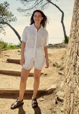 Next, COORD BRODERIE SHORT SLEEVE - REGULAR FIT - Chemisier - white