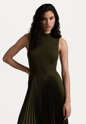 Polo Ralph Lauren PLEATED SLEEVELESS MOCKNECK DRESS - Gebreide jurk - dark loden