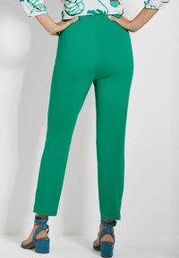 GOLDNER LOUISA PETITE - Broek - green
