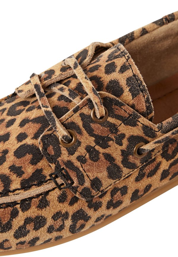 Boat shoes - leopard4