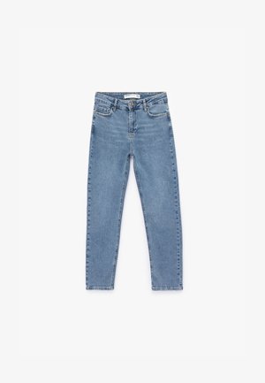 Lichtblauwe spijkerbroek heeft een rechte pijpdesign, vijf zakken en een rits met een metalen knoop.