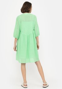 Soft Rebels SRBRINLEY - Haljina-majica -  spring bouquet