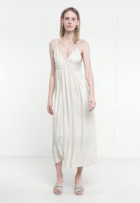 Lovechild MIMI DRESS - Päevakleit - asparagus