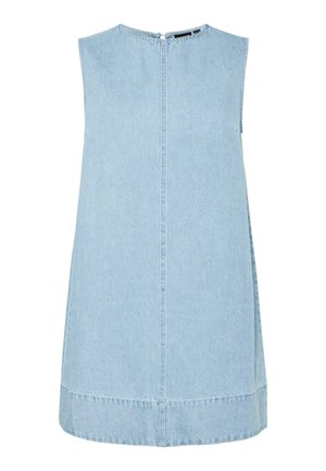 Lys blå denimkjole med rund halsutskjæring, ermeløs design, glidelås bak, og rett snitt med en lett buet nederkant.