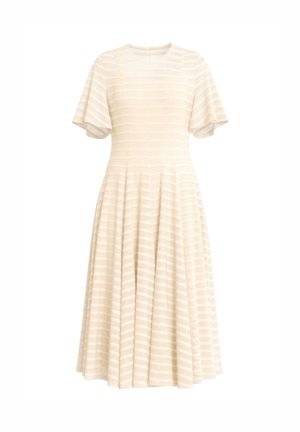 Cremefarbenes Midikleid mit horizontalen, strukturierten Streifen, kurzen Flatterärmeln, tailliertem Bund und ausgestelltem Rock.