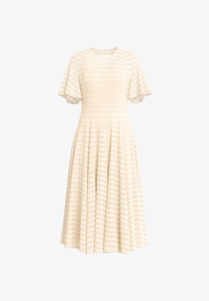 Cremefarbenes Midikleid mit horizontalen, strukturierten Streifen, kurzen Flatterärmeln, tailliertem Bund und ausgestelltem Rock.