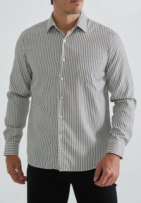 Non sélectionné, noir