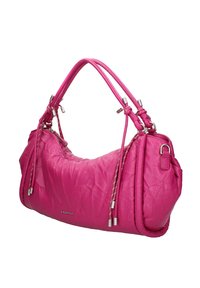 Sac à main en cuir matelassé rose de forme arrondie, avec deux poignées, des accents en métal argenté, et des détails de cordon ajustable sur les côtés.