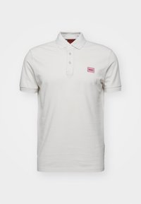 Unselected, open white