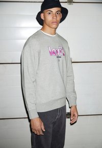 Levi's® GRAPHIC CREW - Camisola - mottled grey