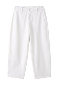 Pantalon blanc droit avec passants de ceinture, bouton sur le devant et poches latérales, présenté sur fond blanc.