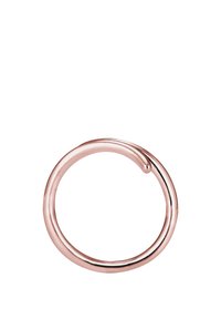 Roségoldener Metallring mit einem glatten, runden Design, das einen subtilen Twist aufweist; polierte Oberfläche mit glänzendem Finish.