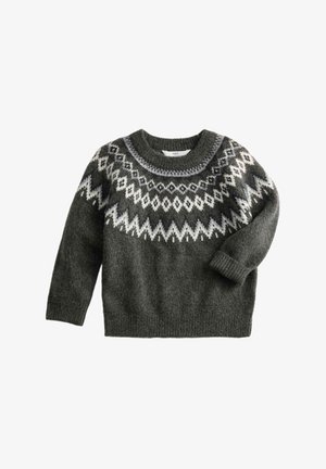 Suéter de punto verde oscuro con cuello redondo, que presenta un patrón geométrico blanco en el canesú. Mangas largas con puños acanalados. Textura suave.