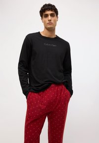 Calvin Klein Underwear TEE JOGGER ICON STRETCH - Set lenjerie de noapte - black