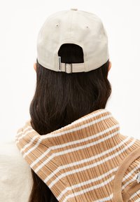 ARMEDANGELS YAANIS BOLD - Pet - oatmilk lavender light