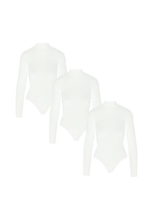 Drie witte longsleeve bodysuits met hoge hals, gemaakt van gladde stof, met een aansluitend ontwerp en zonder zichtbare patronen of hardware.