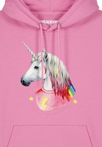 Roze hoodie met een eenhoornafbeelding, voorzien van een regenboog manen en een bliksemschichtontwerp op de shirt. Zachte katoenen stof.