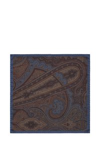 Paisley-mönstrad scarf med en blandning av bruna, blå och beige färger. Kanterna är avslutade med en solid blå kant. Tillverkad av mjukt tyg.