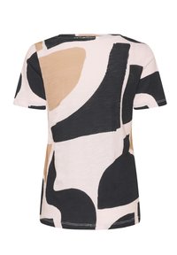 Cămașă cu mânecă scurtă și guler rotund, având un model abstract în nuanțe de bej, negru și roz pe un material moale și ușor.