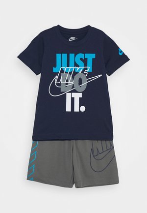MULTIBRAND SET - Shorts - smoke grey