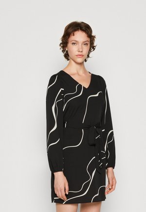Vero Moda VMLYDIA V-NECK SHORT DRESS  - Φόρεμα ημέρας - black