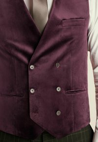Next REGULAR FIT - Vesta - red