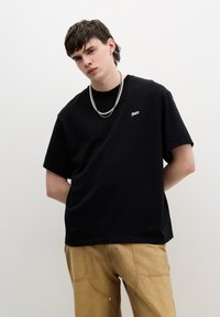 PULL&BEAR - STWD - T-shirt basic - black Immagine in miniatura 1