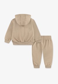Nike Sportswear CLUB SET UNISEX  - Dressikomplekt - hemp