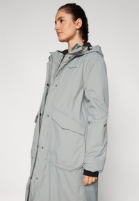 Didriksons FARA - Parka - wilted leaf
