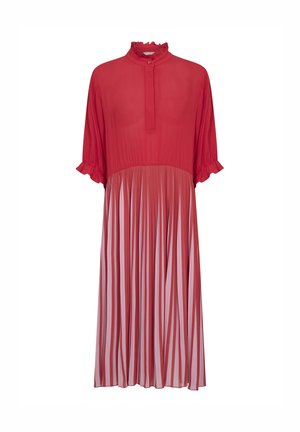 Sarkans plisēts kleita ar īsām volāna piedurknēm, augstu apakšai ar pogu aizdari, caurspīdīga augšējā slāņa virs blīva apakšējā slāņa.