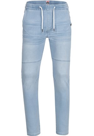 Pantalones jogger de mezclilla en azul claro, con cintura elástica y cordón, bolsillos laterales y un diseño de pierna ajustada.