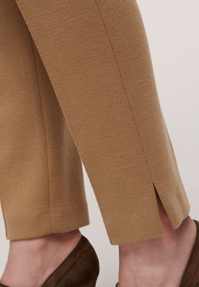 Luisa Spagnoli MINUENDO - Broek - cammello