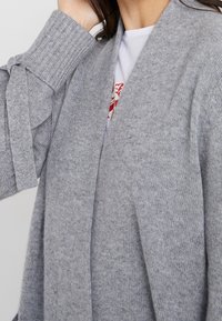 FTC Cashmere Cardigan - grey
