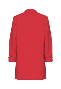 Blazer rouge jusqu'aux genoux avec une texture lisse, manches repliées et col à revers classique ; sans attaches ni poches visibles.